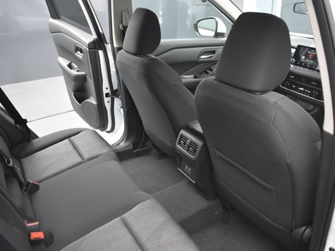 New 2026 Nissan Rogue SV image 18