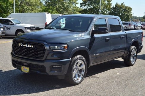 New 2025 RAM 1500 4x4 Crew Cab image 4