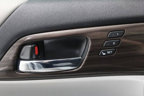 Used 2017 Honda Accord EX-L image 31