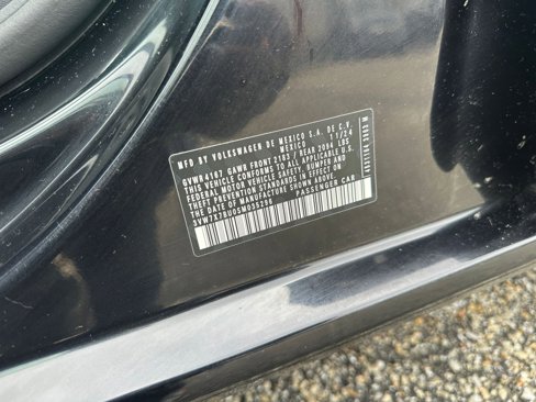 Used 2025 Volkswagen Jetta SE image 28