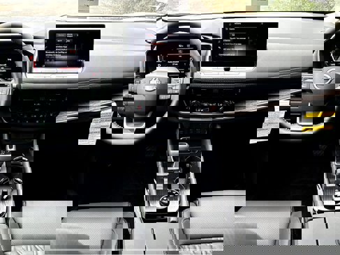 New 2026 Nissan Rogue Platinum image 4
