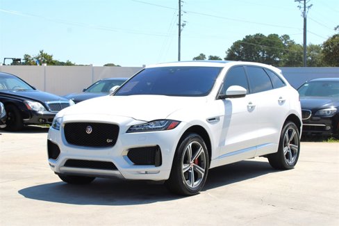 Used 2020 Jaguar F-PACE S image 2