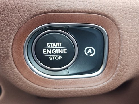 New 2026 Mercedes-Benz GLS 450 4MATIC image 21