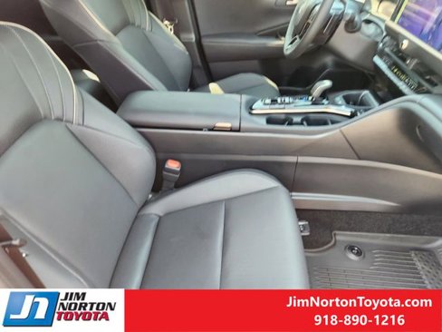 Used 2026 Toyota Crown Platinum image 15