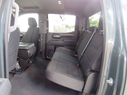 Used 2025 Chevrolet Silverado 1500 LT image 18
