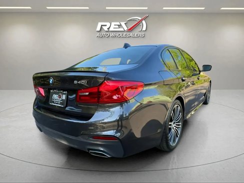Used 2018 BMW 540i xDrive image 5