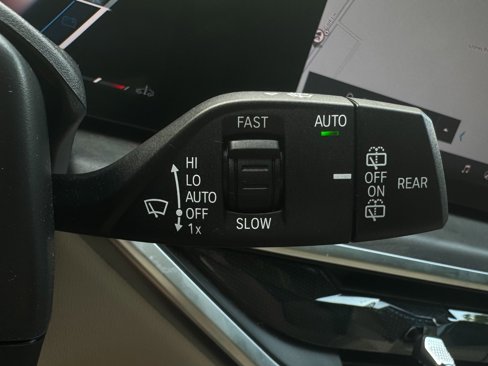 Used 2025 BMW X7 xDrive40i w/ M Sport Package image 79