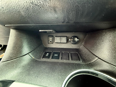 Used 2019 Toyota Highlander LE image 24