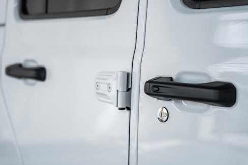 New 2025 Jeep Gladiator Sport image 15