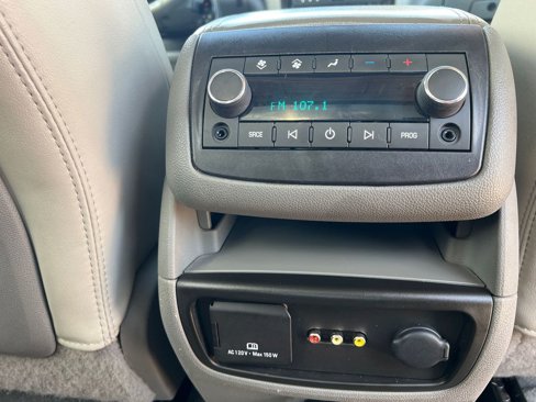 Used 2014 Chevrolet Traverse LTZ image 17