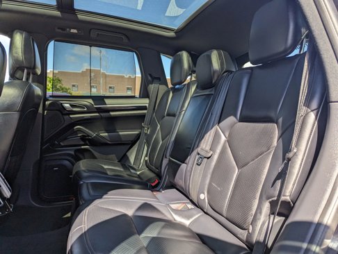 Used 2016 Porsche Cayenne S w/ Premium Plus Package image 13