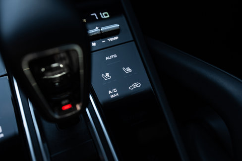 Used 2021 Porsche Cayenne GTS image 57