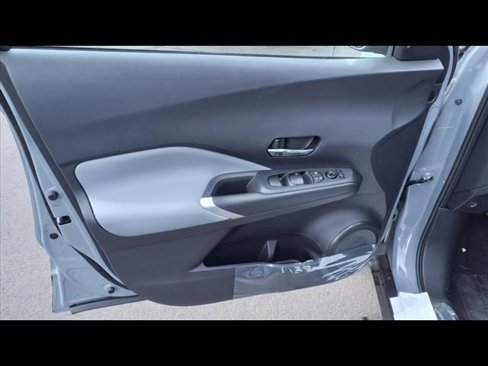 Used 2024 Nissan Kicks SR w/ SR Premium Package image 15