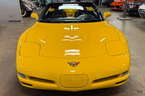 Used 2002 Chevrolet Corvette Convertible w/ Preferred Equipment Group2 image 5