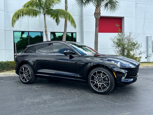Used 2021 Aston Martin DBX image 26