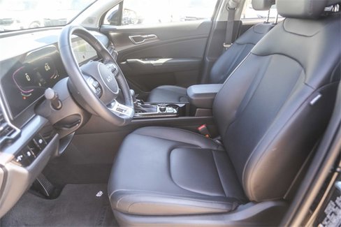 Certified 2025 Kia Sportage EX image 18