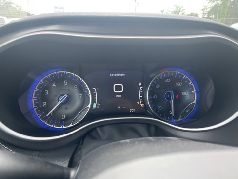New 2026 Chrysler Pacifica Select image 18