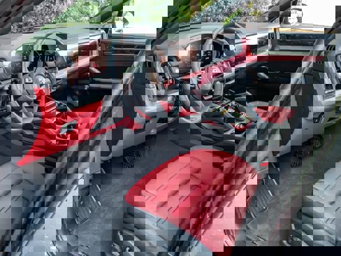 New 2025 Porsche Cayenne Coupe image 4