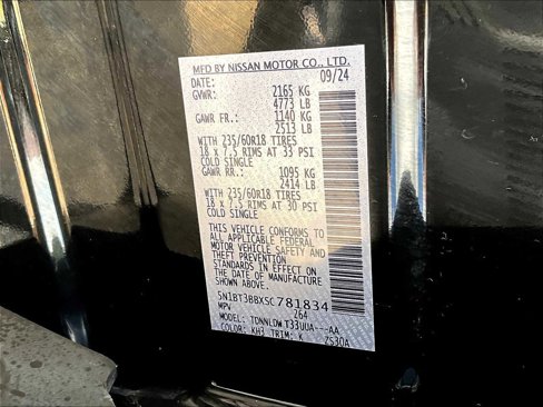Certified 2025 Nissan Rogue SV image 34