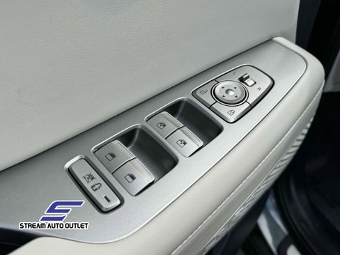 Used 2025 Hyundai Palisade Limited image 18
