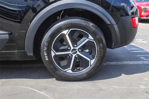 Used 2025 Kia Niro EX image 12