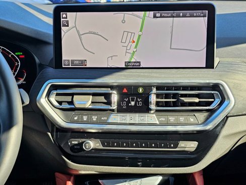 Used 2025 BMW X4 xDrive30i w/ Premium Package image 38