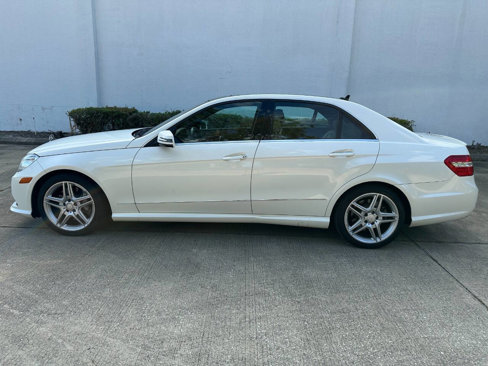 Used 2011 Mercedes-Benz E 550 Sedan image 7
