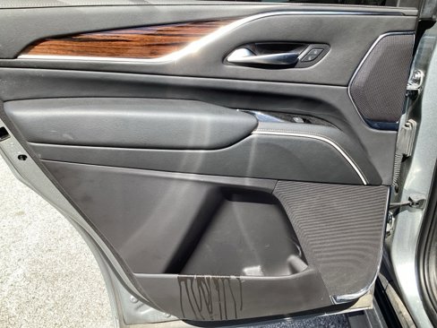 Used 2023 Cadillac Escalade Premium Luxury w/ LPO, Radiant Package image 11
