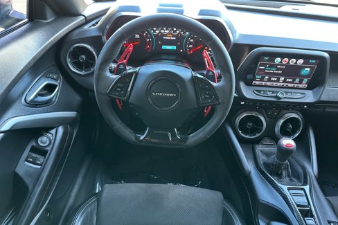 Used 2018 Chevrolet Camaro SS image 16