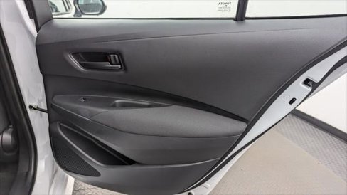 Used 2025 Toyota Corolla LE image 18