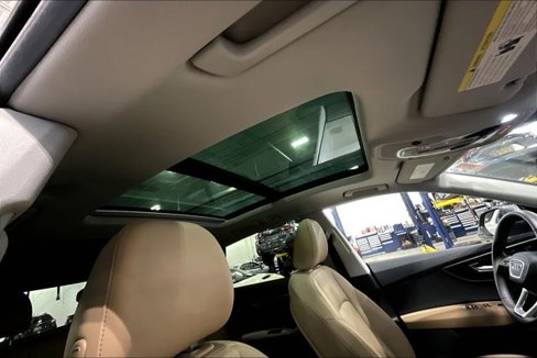 Certified 2025 Audi Q8 Premium image 22