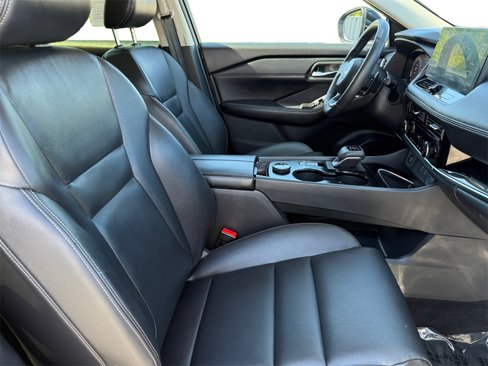 Used 2024 Nissan Rogue SL image 15