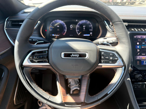 Used 2024 Jeep Grand Cherokee L Summit w/ High Altitude Package image 19