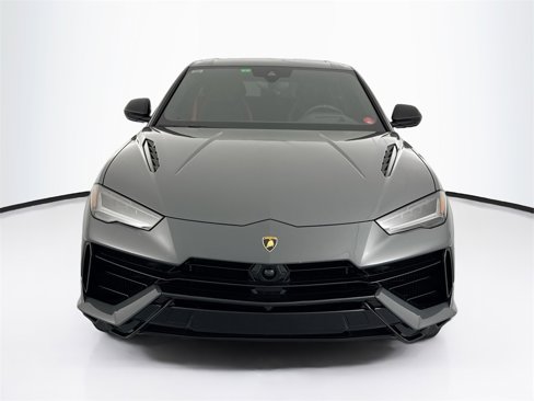 Used 2023 Lamborghini Urus S image 2