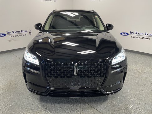 New 2025 Lincoln Corsair Reserve image 2