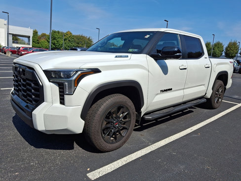 Used 2025 Toyota Tundra Limited image 3
