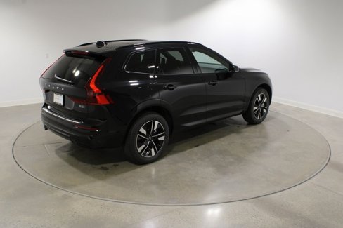 New 2026 Volvo XC60 B5 Core w/ Protection Package Premier image 5