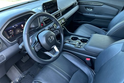 Used 2025 Honda Pilot Elite image 11