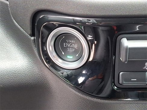 Used 2025 Chevrolet Silverado 1500 RST image 19