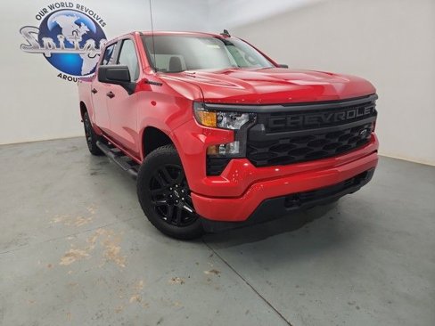 Used 2024 Chevrolet Silverado 1500 Custom w/ Turbomax Blackout Package image 5