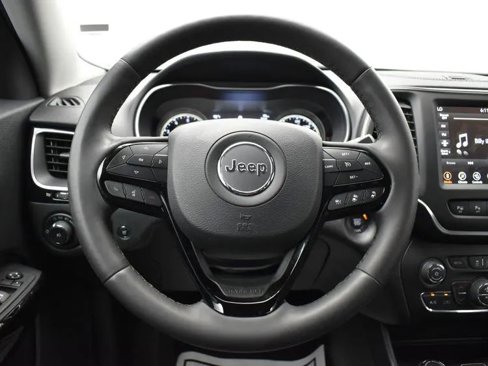 Used 2023 Jeep Cherokee Altitude Lux image 20