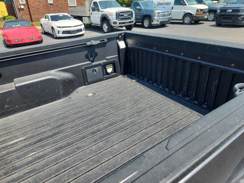 Used 2018 Toyota Tacoma TRD Off-Road image 9