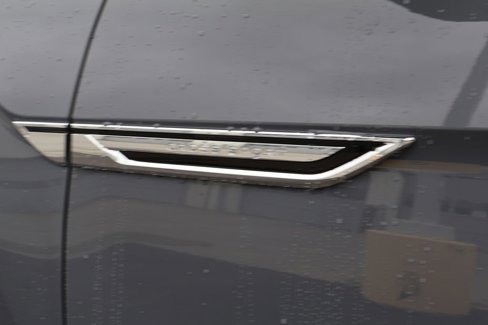 New 2026 Volkswagen Atlas Cross Sport SEL Premium R-Line image 23
