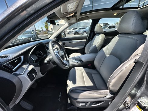Used 2024 INFINITI QX50 Luxe image 10