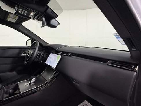 Used 2026 Land Rover Range Rover Velar S image 33