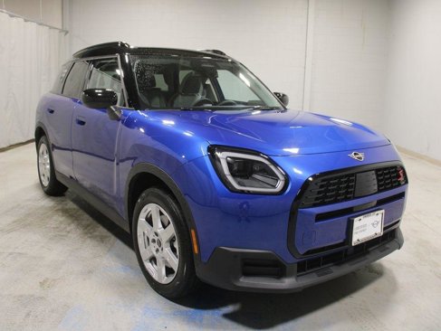Certified 2025 MINI Cooper Countryman S image 1
