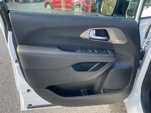 New 2026 Chrysler Voyager LX image 12