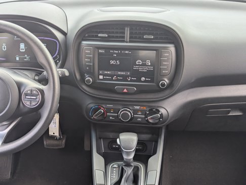 Certified 2023 Kia Soul LX image 14