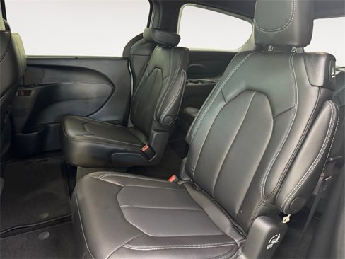New 2026 Chrysler Pacifica Select image 16