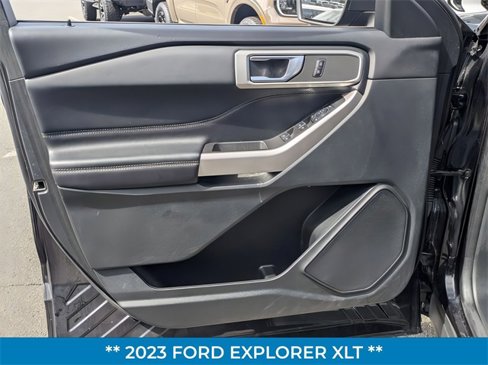 Certified 2023 Ford Explorer XLT image 11